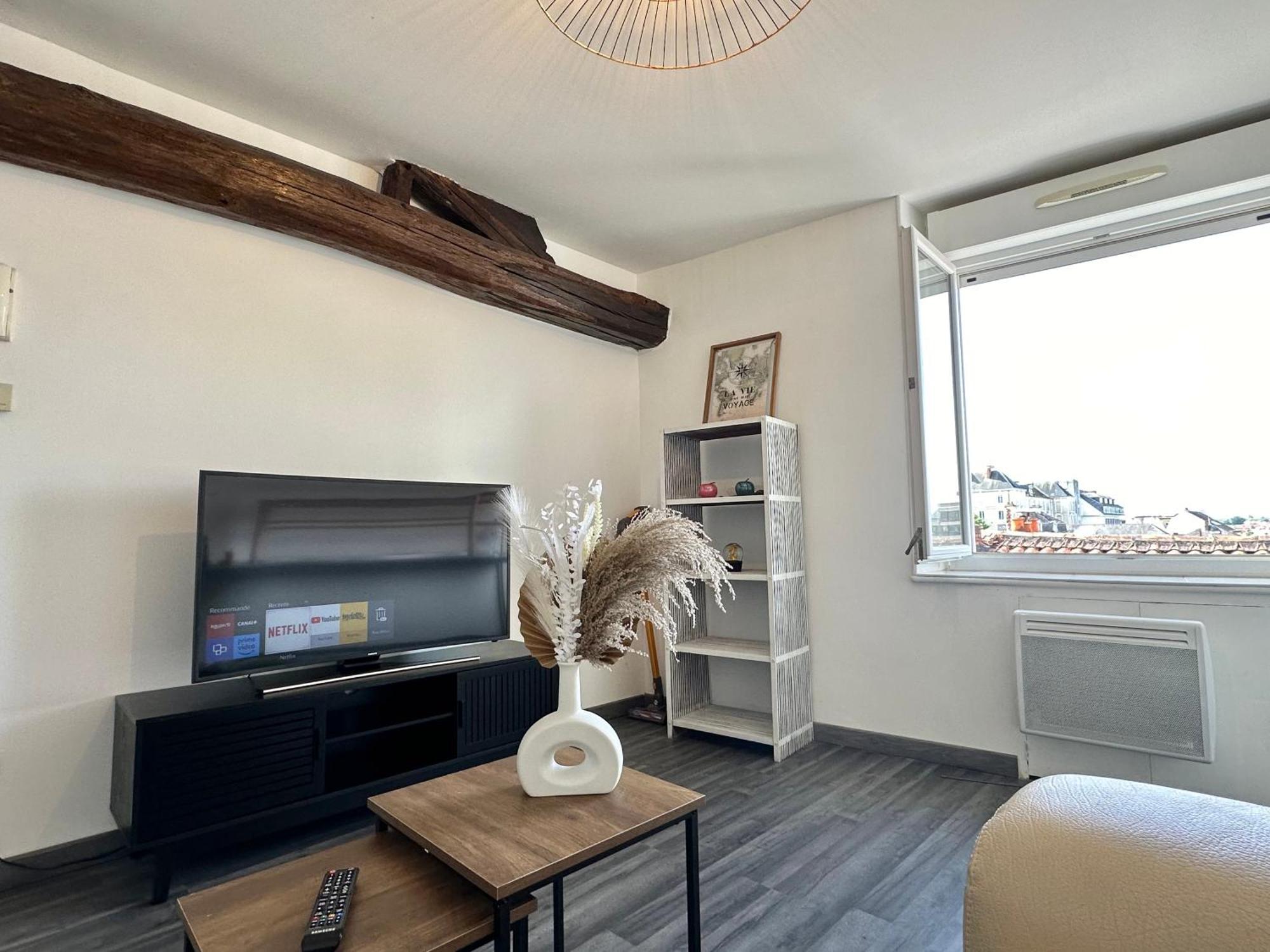 Appartement Cosy En Centre Ville โชเลต์ ภายนอก รูปภาพ
